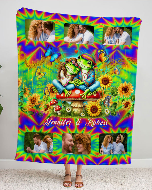 PERSONALIZED HIPPIE FROG COUPLE FLEECE BLANKET - YHDU0701253