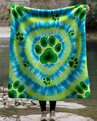 GROOVY GREEN PAW FLEECE BLANKET - TYPQ1501261