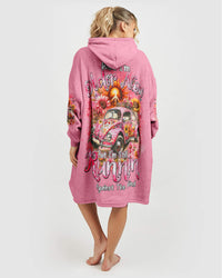 RUNNING AGAINST THE WIND SHERPA BLANKET HOODIE - TYTM1201242